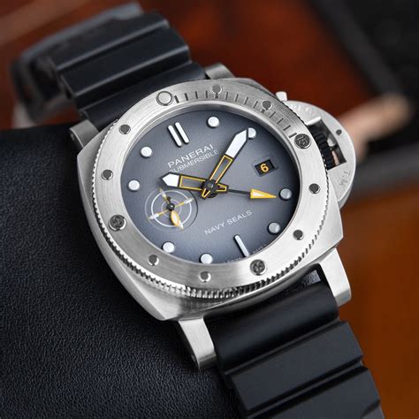 Submersible GMT Navy SEALs 